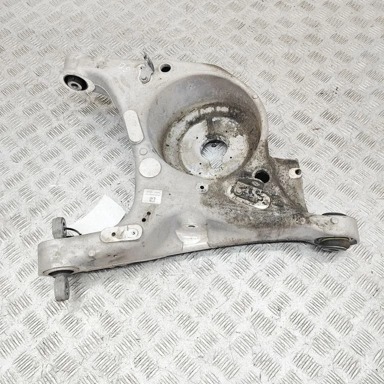 Tagumine ülemine õõtshoob MY835B530AA