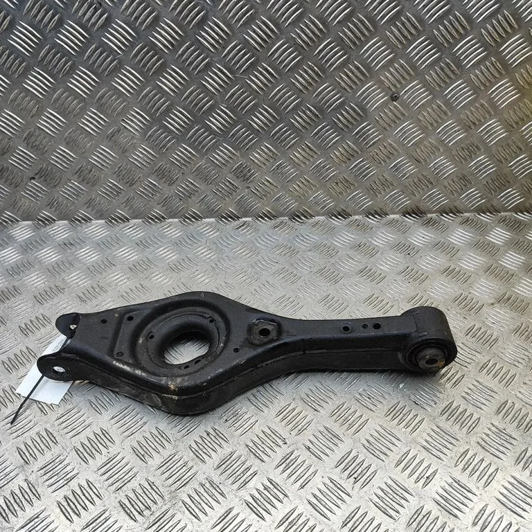 Aizmugurējā svira (dakša) SC2E2914060A