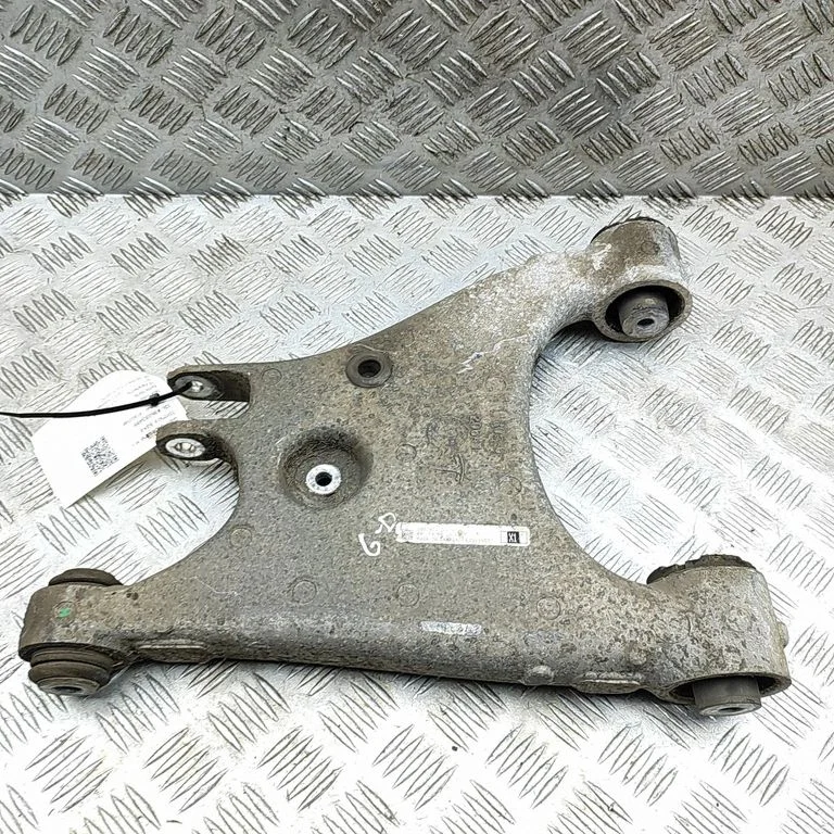 Tagumine ülemine õõtshoob 102745100D