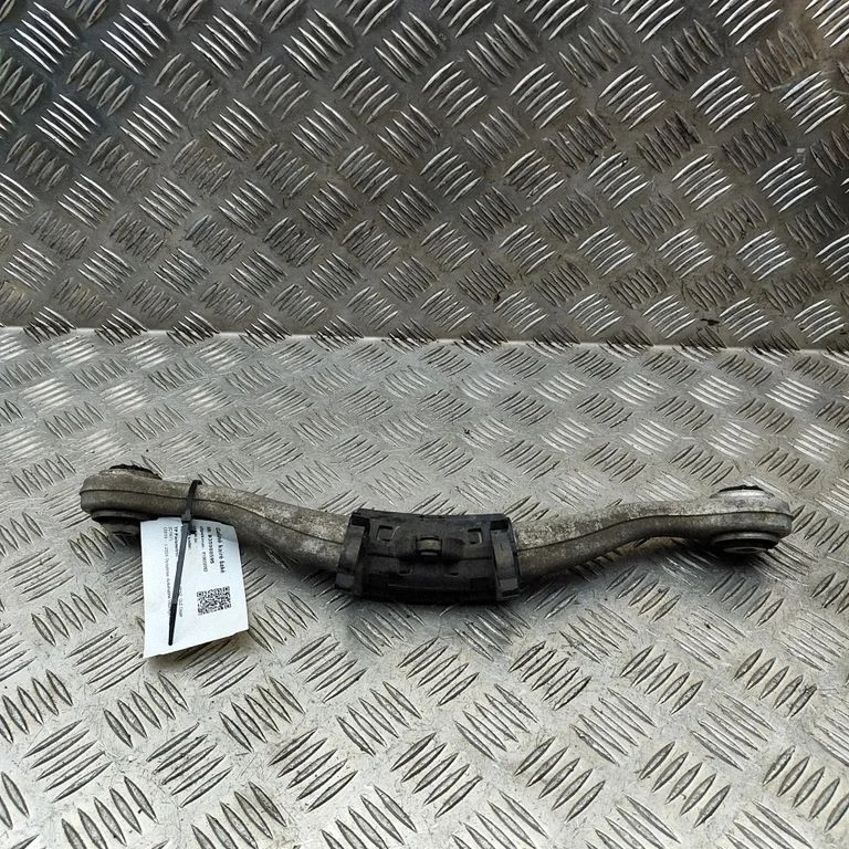 Aizmugurējā svira (dakša) A1673502900