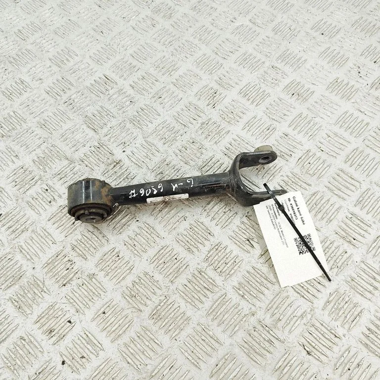 Aizmugurējā svira (dakša) 134443100B