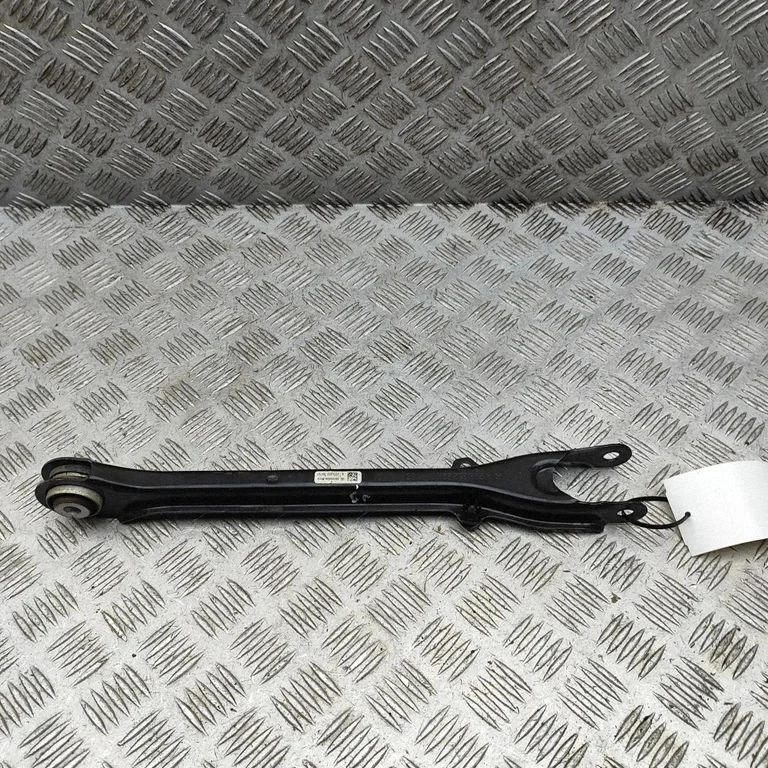 Aizmugurējā svira (dakša) A2233523200
