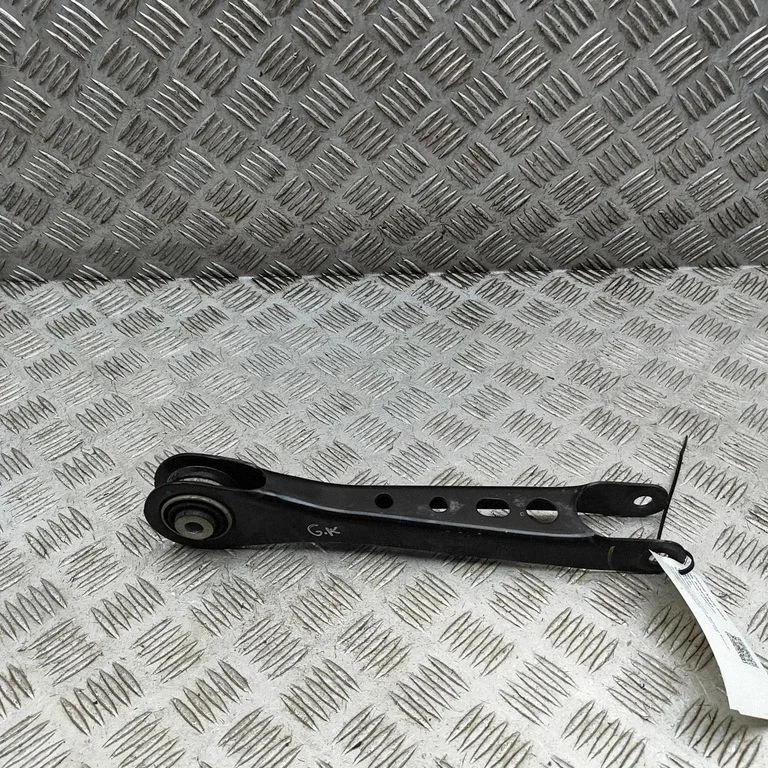 Tagumine ülemine õõtshoob LJ9C5B928AB