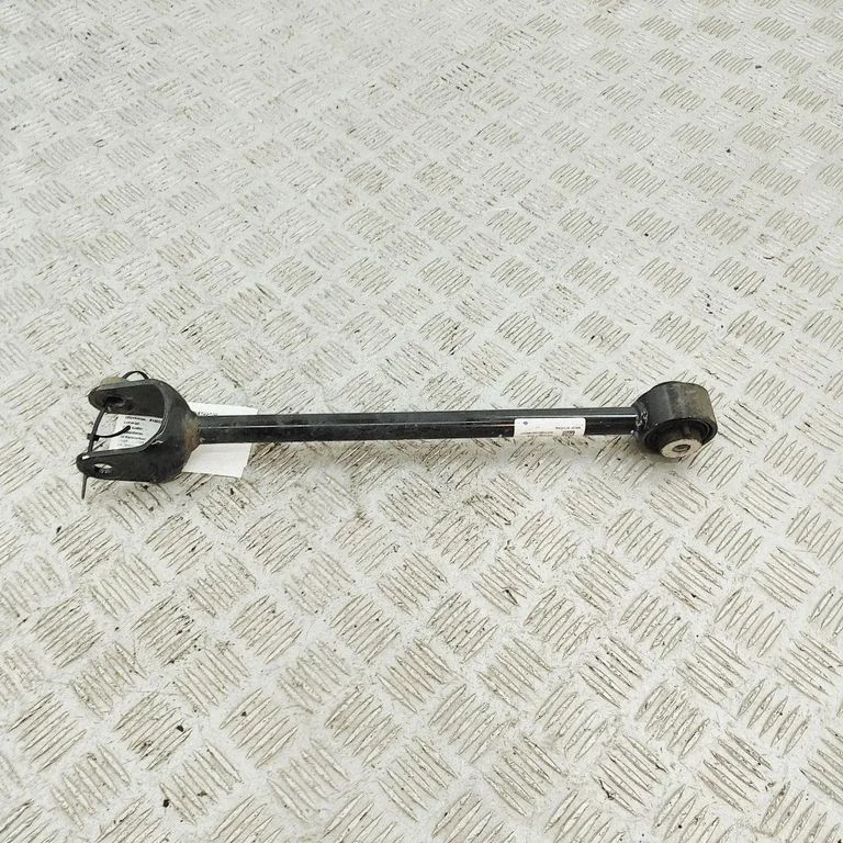 Rear upper control arm/wishbone – Tesla Model Y (2020-)