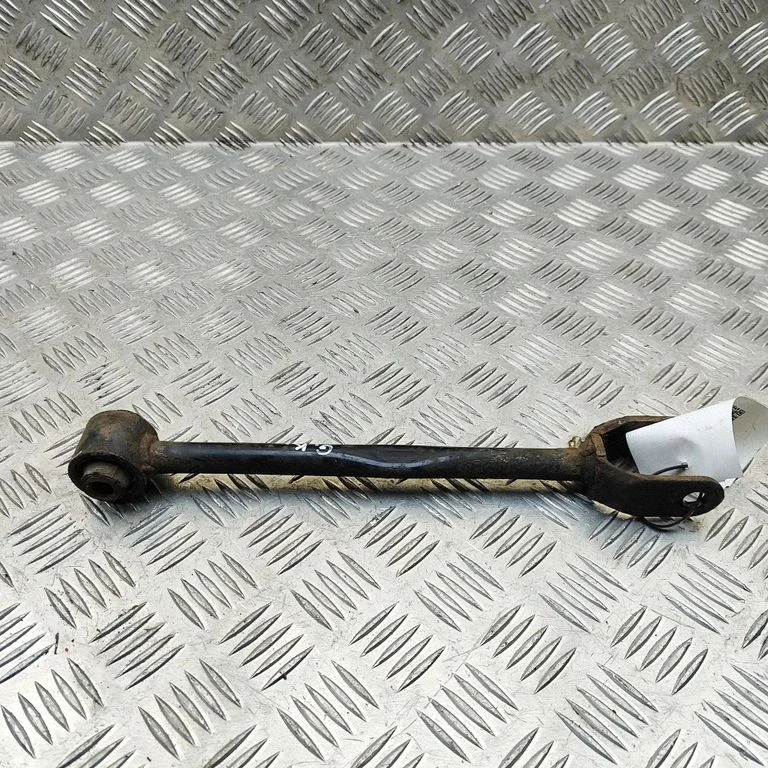 Aizmugurējā svira (dakša) 551A0JK000