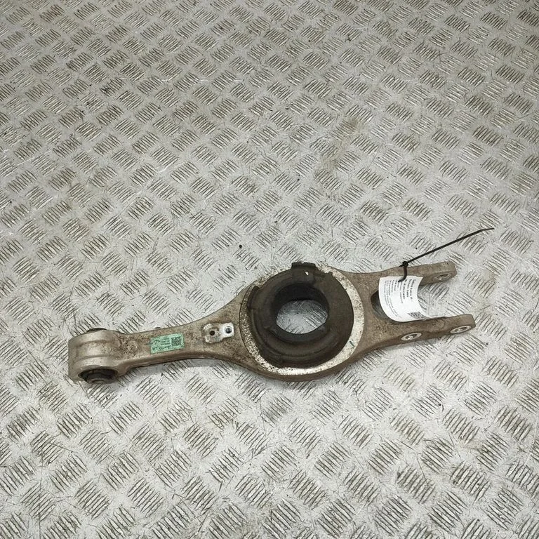 Aizmugurējā svira (dakša) 55210GI100