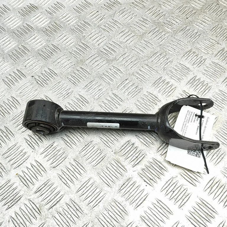 Rear upper control arm/wishbone 134442600D