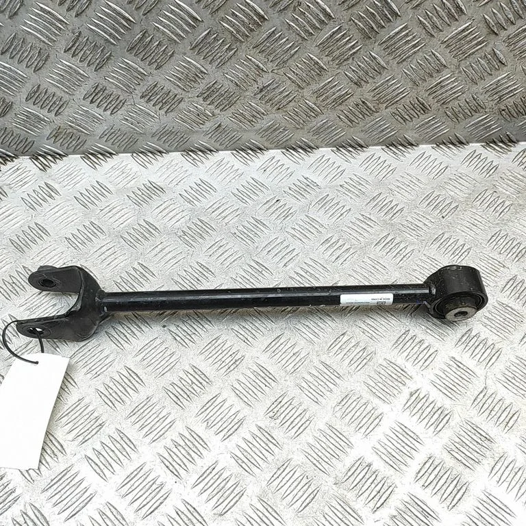 Rear upper control arm/wishbone 134444100B