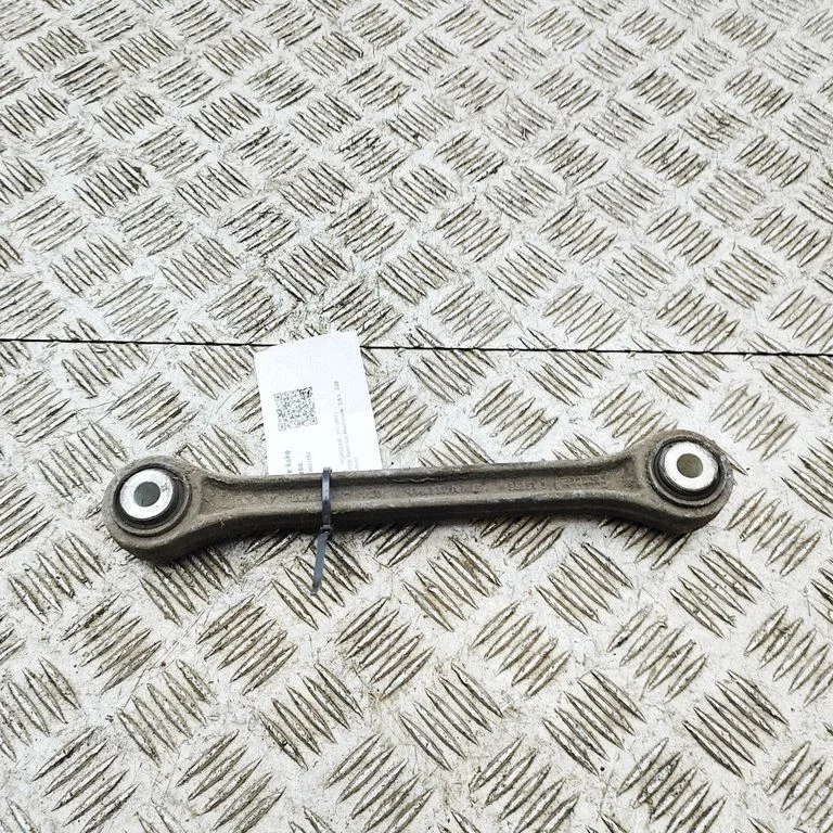 Aizmugurējā svira (dakša) 99733104700