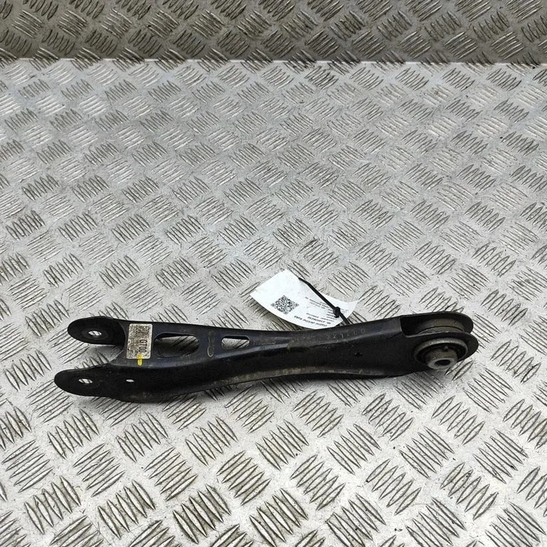 Tagumine ülemine õõtshoob 55270GI000