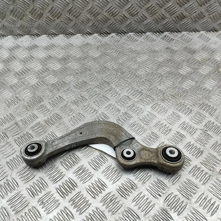 Tagumine ülemine õõtshoob 85E505361 – Audi Q6 e-tron (2024-)
