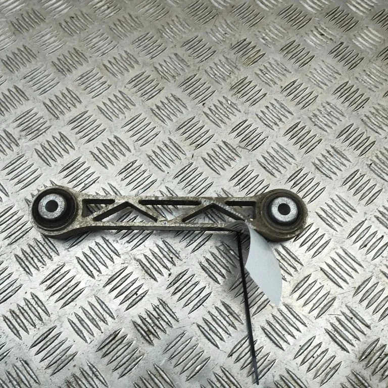 Rear upper control arm/wishbone – Tesla Model Y (2020-)