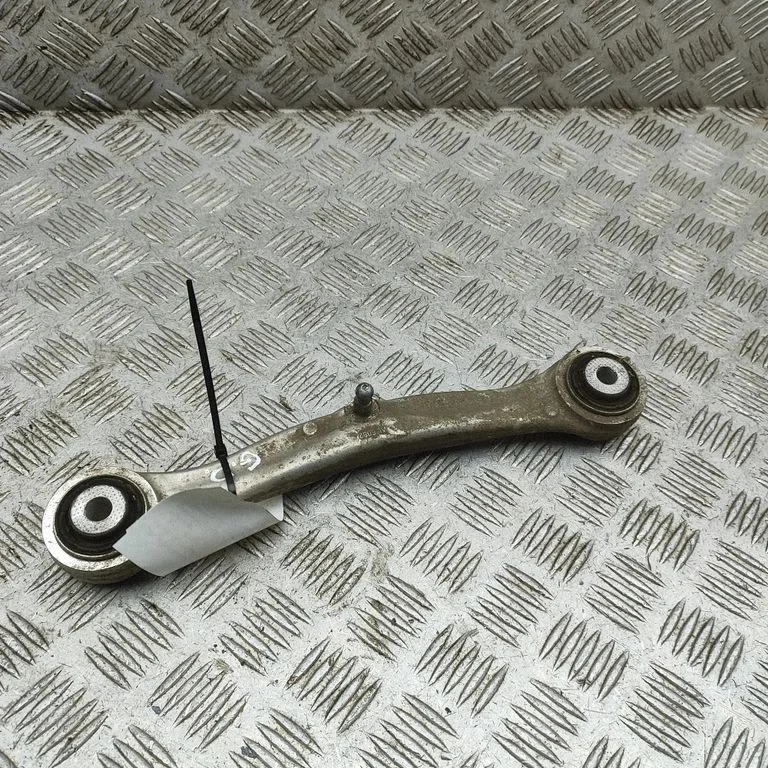 Tagumine ülemine õõtshoob 102742100E
