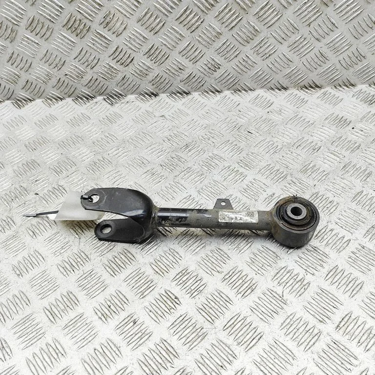 Rear upper control arm/wishbone – Tesla Model Y (2020-)