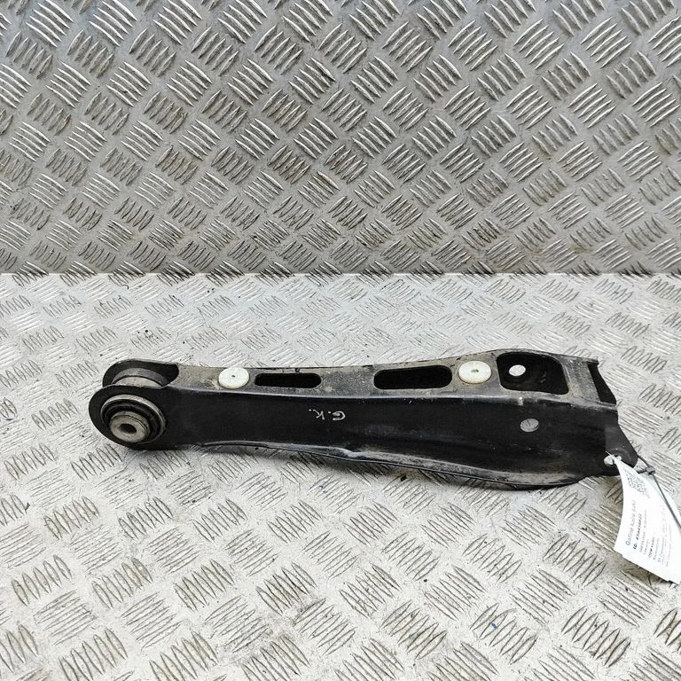 Aizmugurējā svira (dakša) 6871508