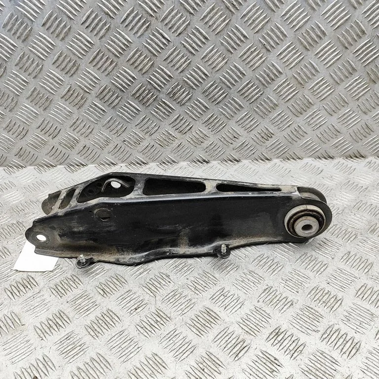 Aizmugurējā svira (dakša) 6892272