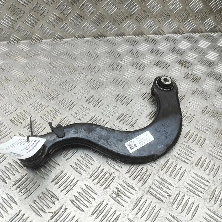 Aizmugurējā svira (dakša) 5Q0505351B