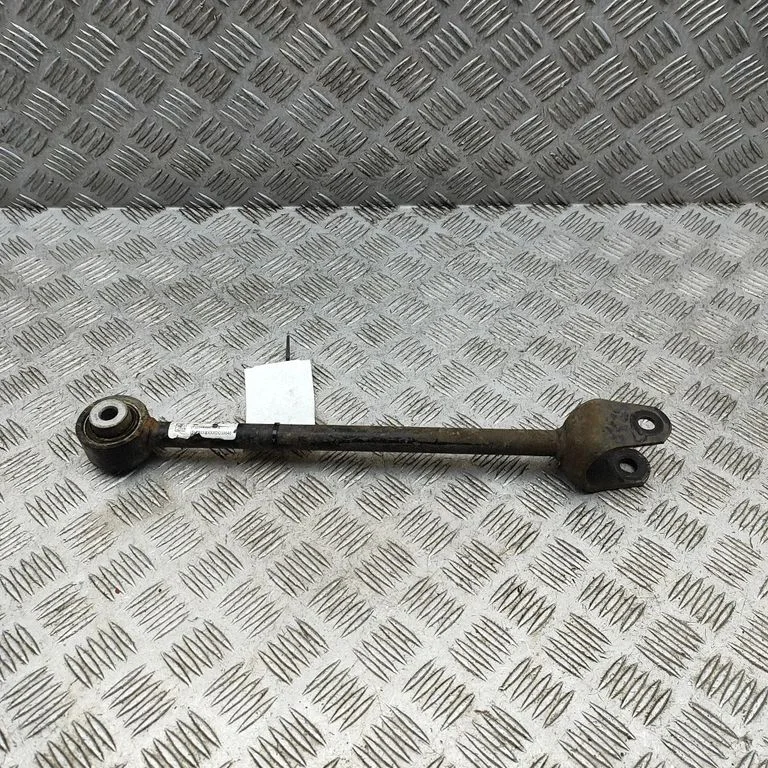 Rear upper control arm/wishbone – Tesla Model S (2012-)