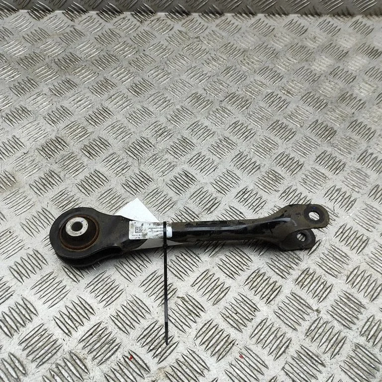 Rear upper control arm/wishbone – Tesla Model S (2012-)