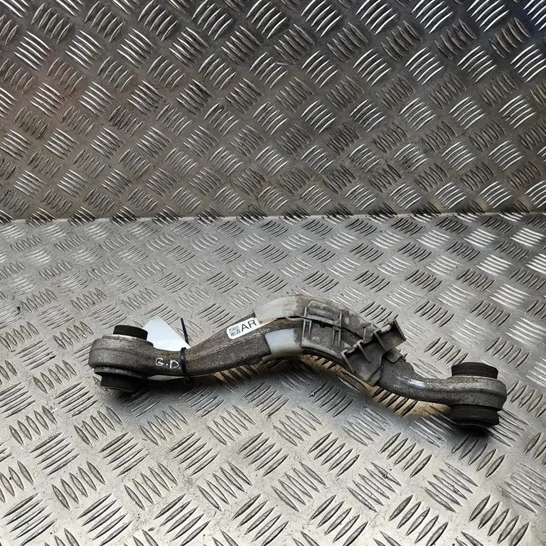 Aizmugurējā svira (dakša) – BMW 7. sērija G11 G12 (2015-2022)