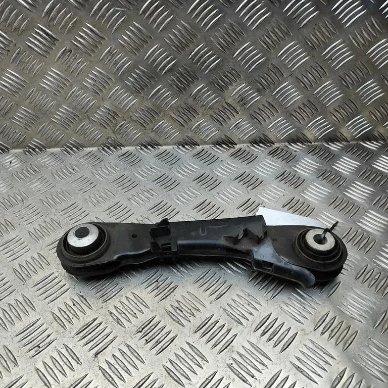 Tagumine ülemine õõtshoob 6867537