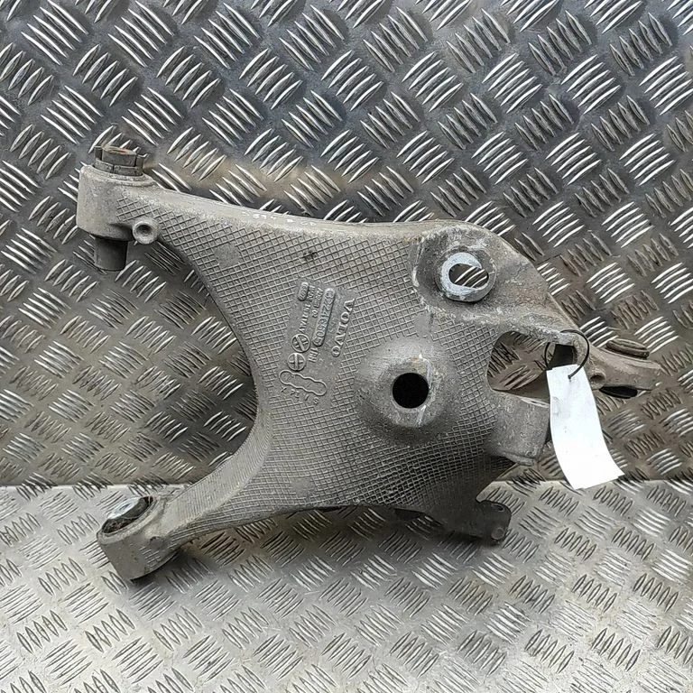 Aizmugurējā svira (dakša) 32246509