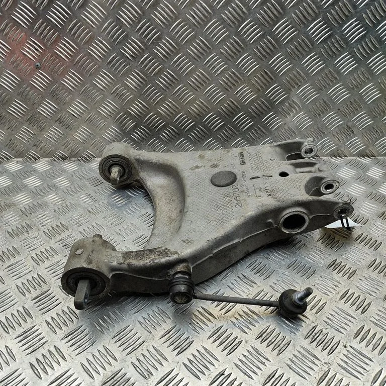 Rear upper control arm/wishbone 245702
