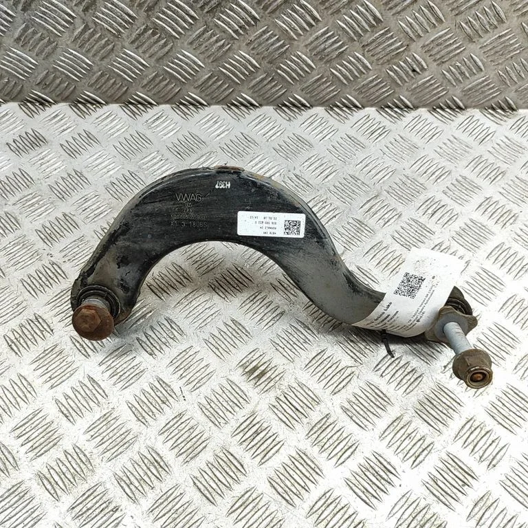 Aizmugurējā svira (dakša) 5Q0505351B