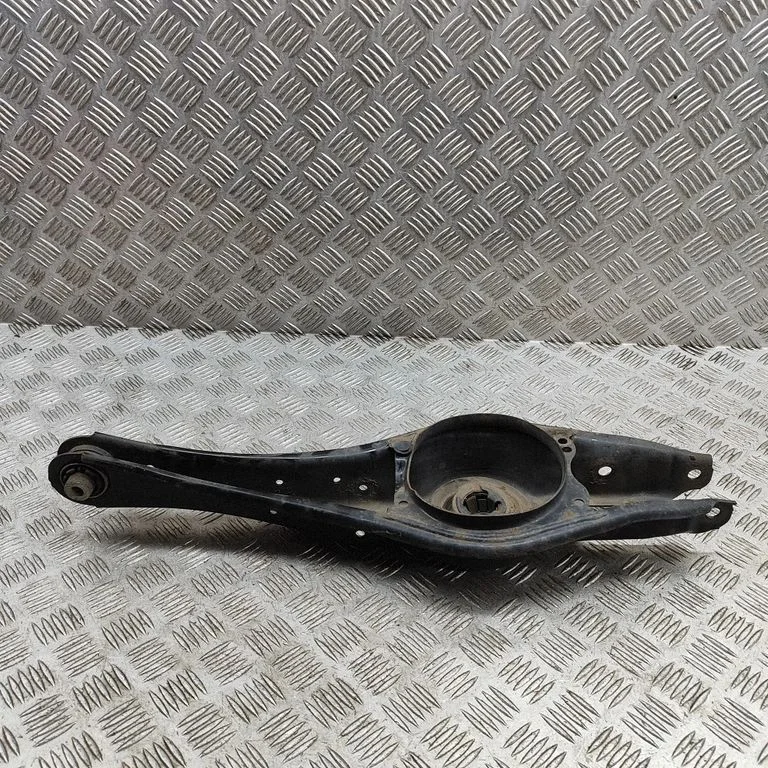 Aizmugurējā svira (dakša) 5QA505311E