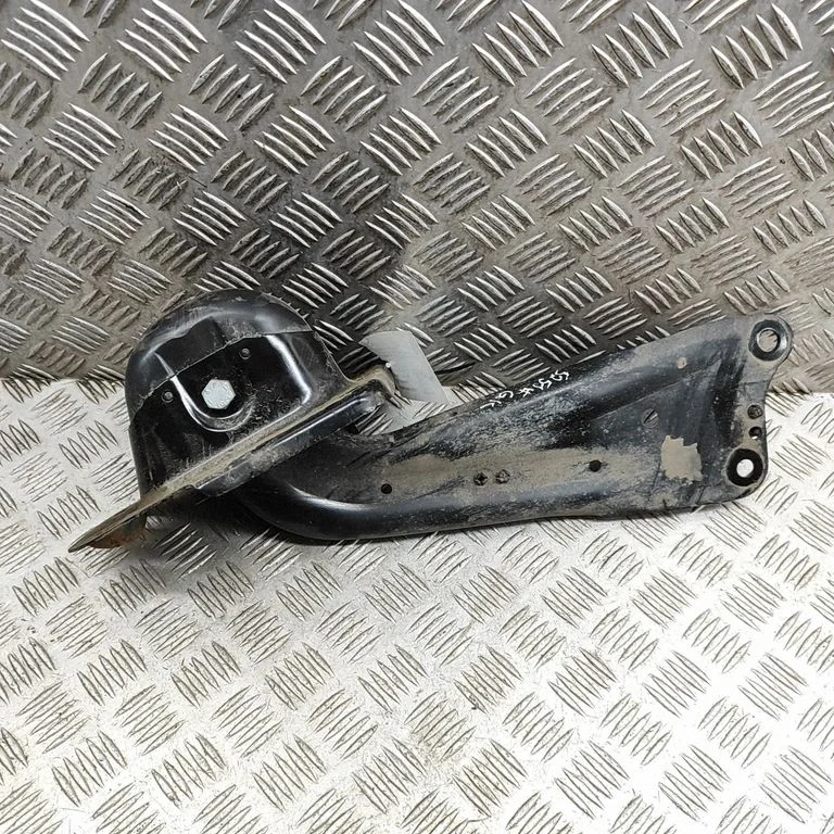 Rear upper control arm/wishbone – Volkswagen Passat B7 USA (2012-2019)