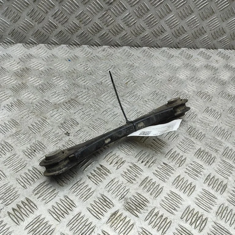 Aizmugurējā svira (dakša) 5R3505237B