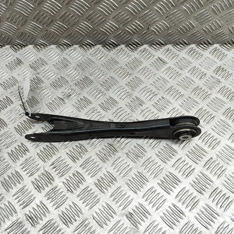 Tagumine ülemine õõtshoob 1EA505425A