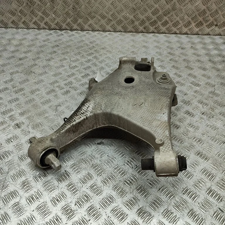 Tagumine ülemine õõtshoob 32395063