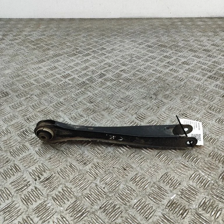 Aizmugurējā svira (dakša) 31360588