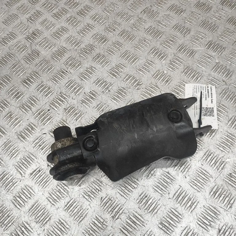 Aizmugurējā svira (dakša) HK835K898AB