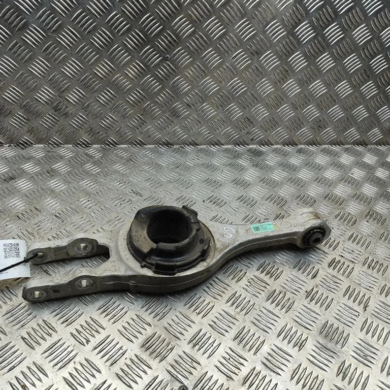 Rear upper control arm/wishbone 55211GI100