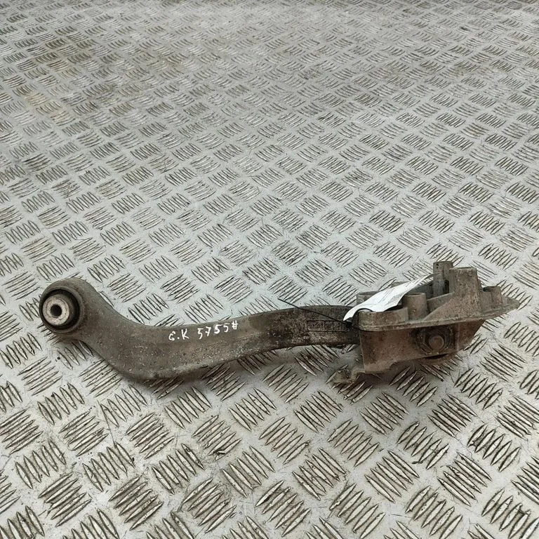 Rear upper control arm/wishbone 99133114302