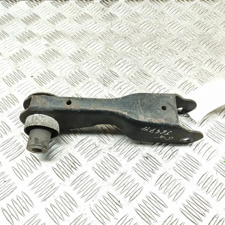 Tagumine ülemine õõtshoob HK835K976AB