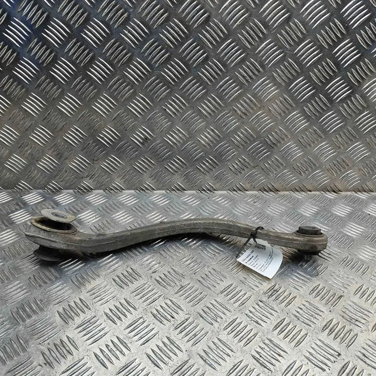 Aizmugurējā svira (dakša) 9843266980