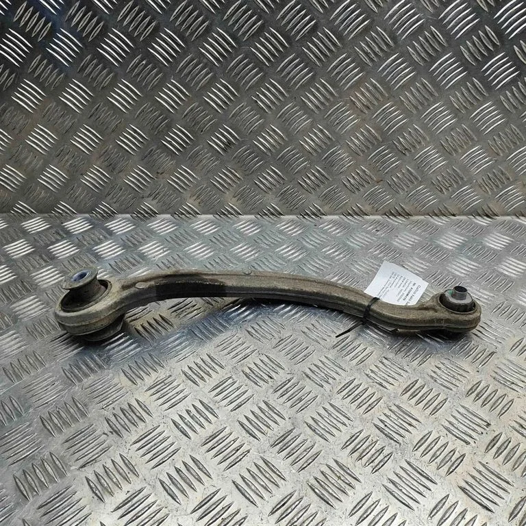 Aizmugurējā svira (dakša) 9843267080