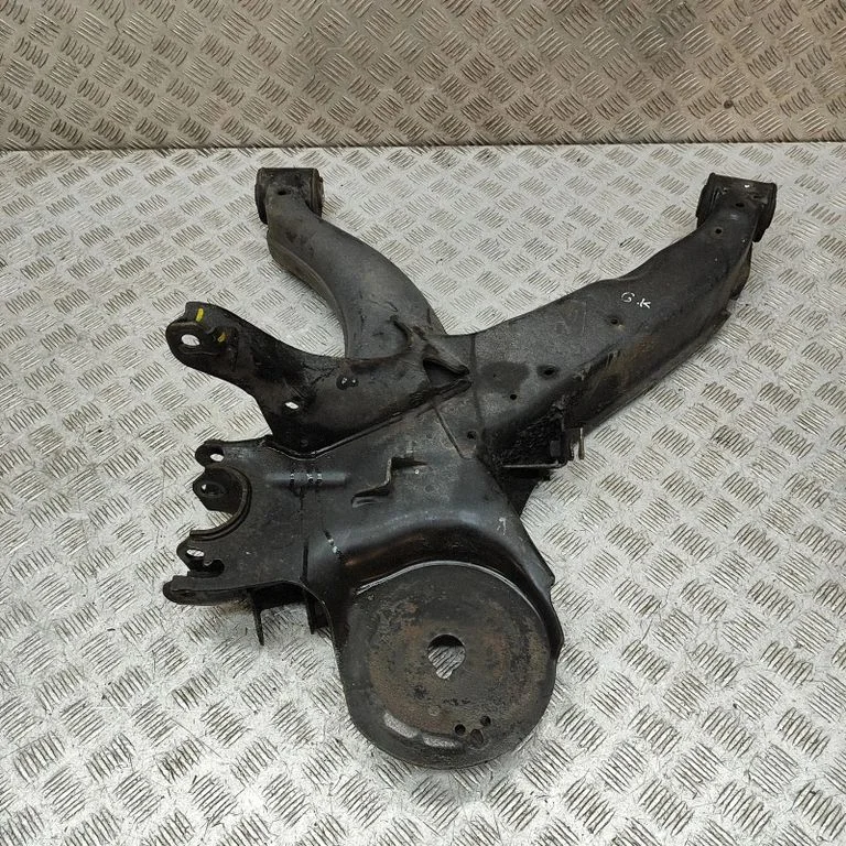 Aizmugurējā svira (dakša) A4473505100