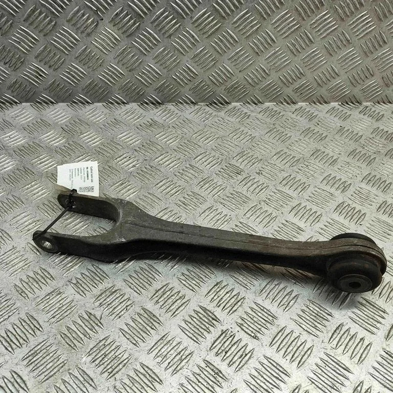 Tagumine ülemine õõtshoob – Porsche 911 997 (2004-2013)