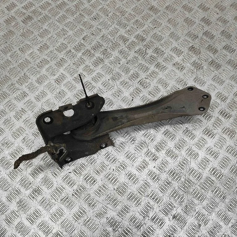 Aizmugurējā svira (dakša) A2473502403