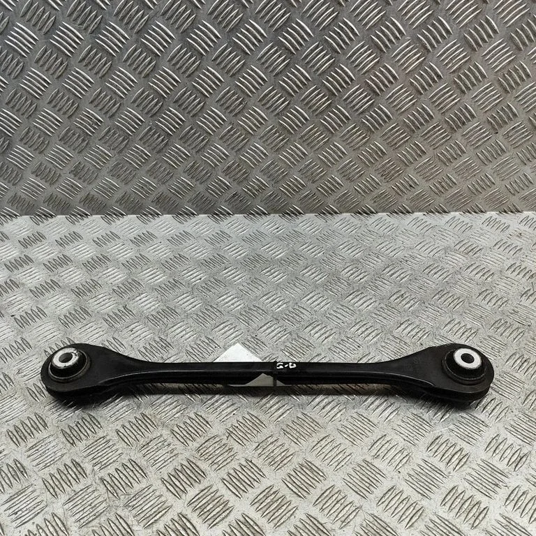 Rear upper control arm/wishbone 6871016