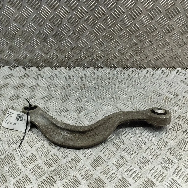 Aizmugurējā svira (dakša) 4M0505371