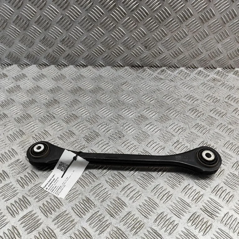 Aizmugurējā svira (dakša) 4M0505291D