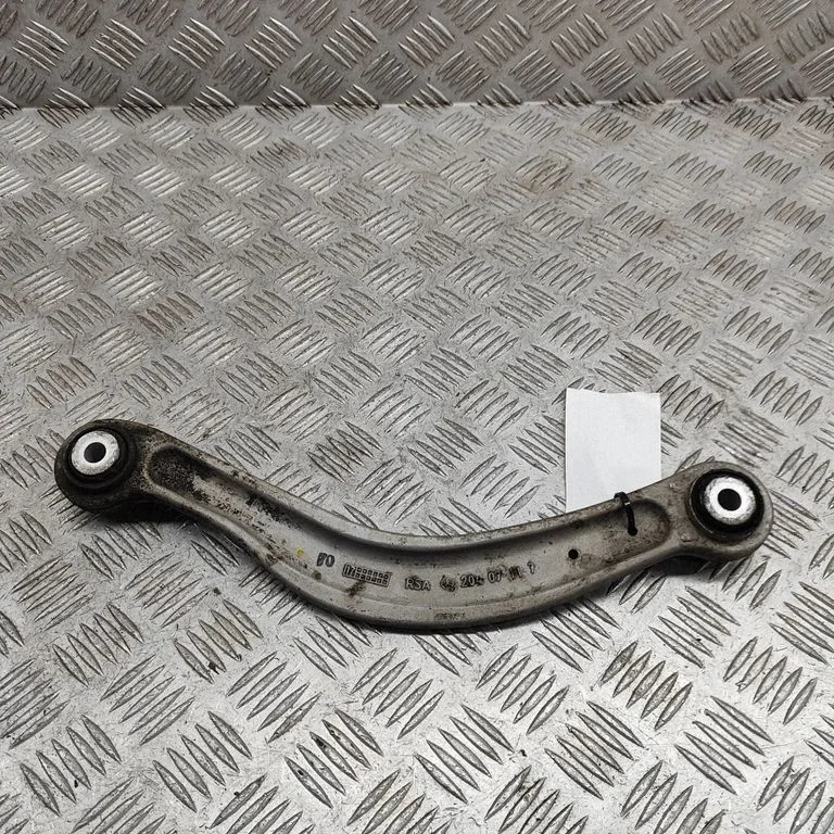 Tagumine ülemine õõtshoob A2053506203