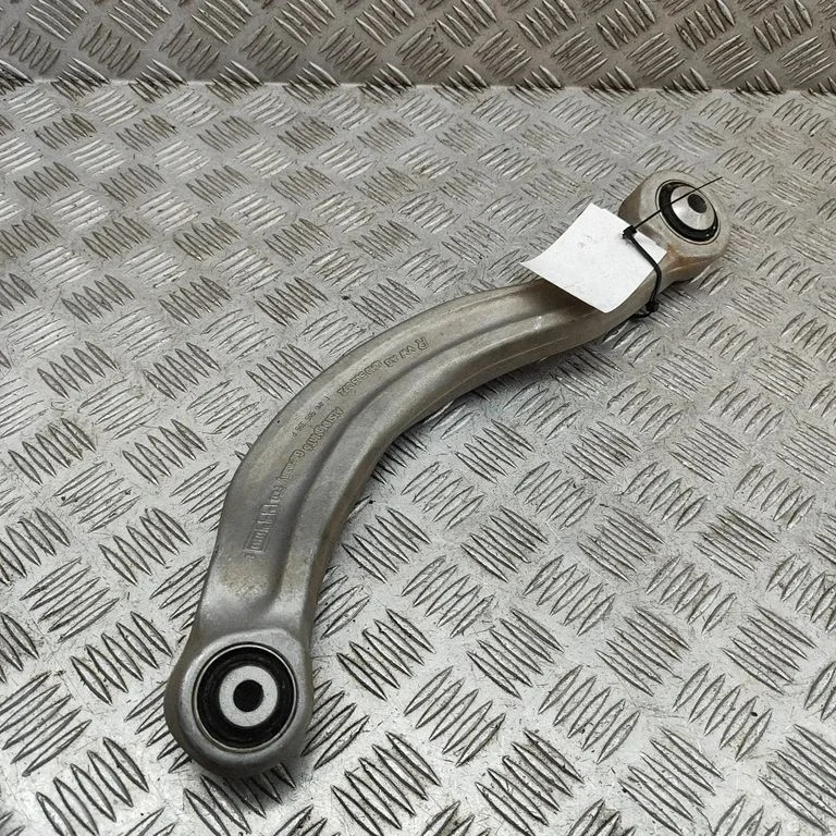 Rear upper control arm/wishbone 4M0505372 – Audi RS Q8 (2019-)
