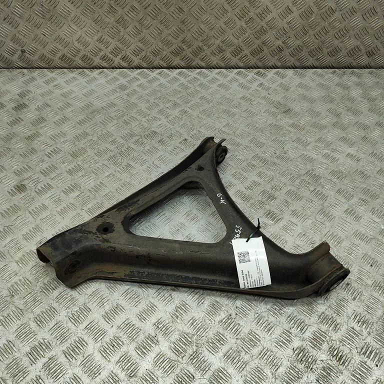 Aizmugurējā svira (dakša) 7P0505311E