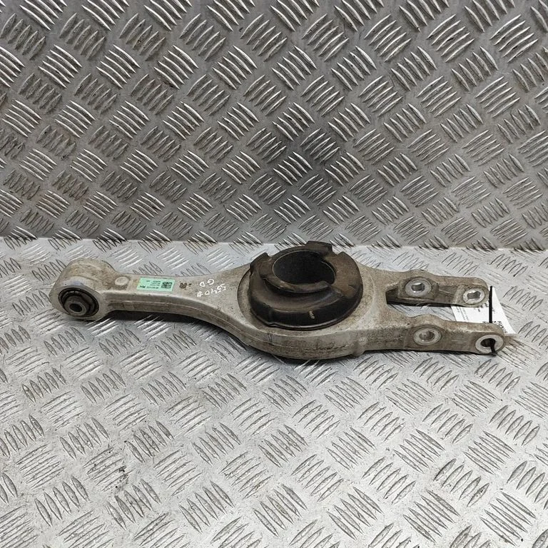 Rear upper control arm/wishbone 55211GI100